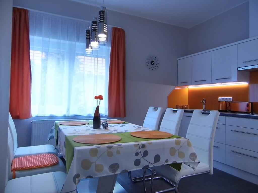 Alfa Apartman Sárvár Δωμάτιο φωτογραφία